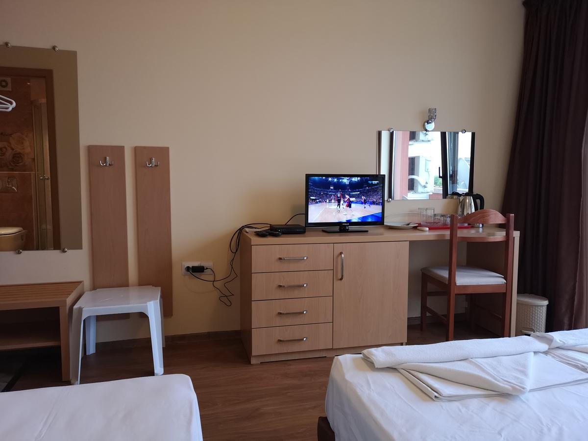 Стая с морски изглед в Несебър Hotel Екстериор снимка